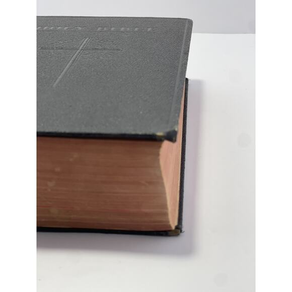 The Holy Bible New Catholic Edition Hardcover Catholic Book Publishing 1957 - Picture 4 of 16